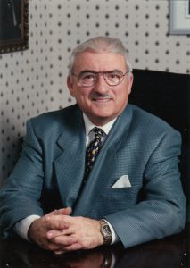 Yves Paré (1922-1997) Masso-kinésithérapeute et fondateur de l'Académie de massage scientifique